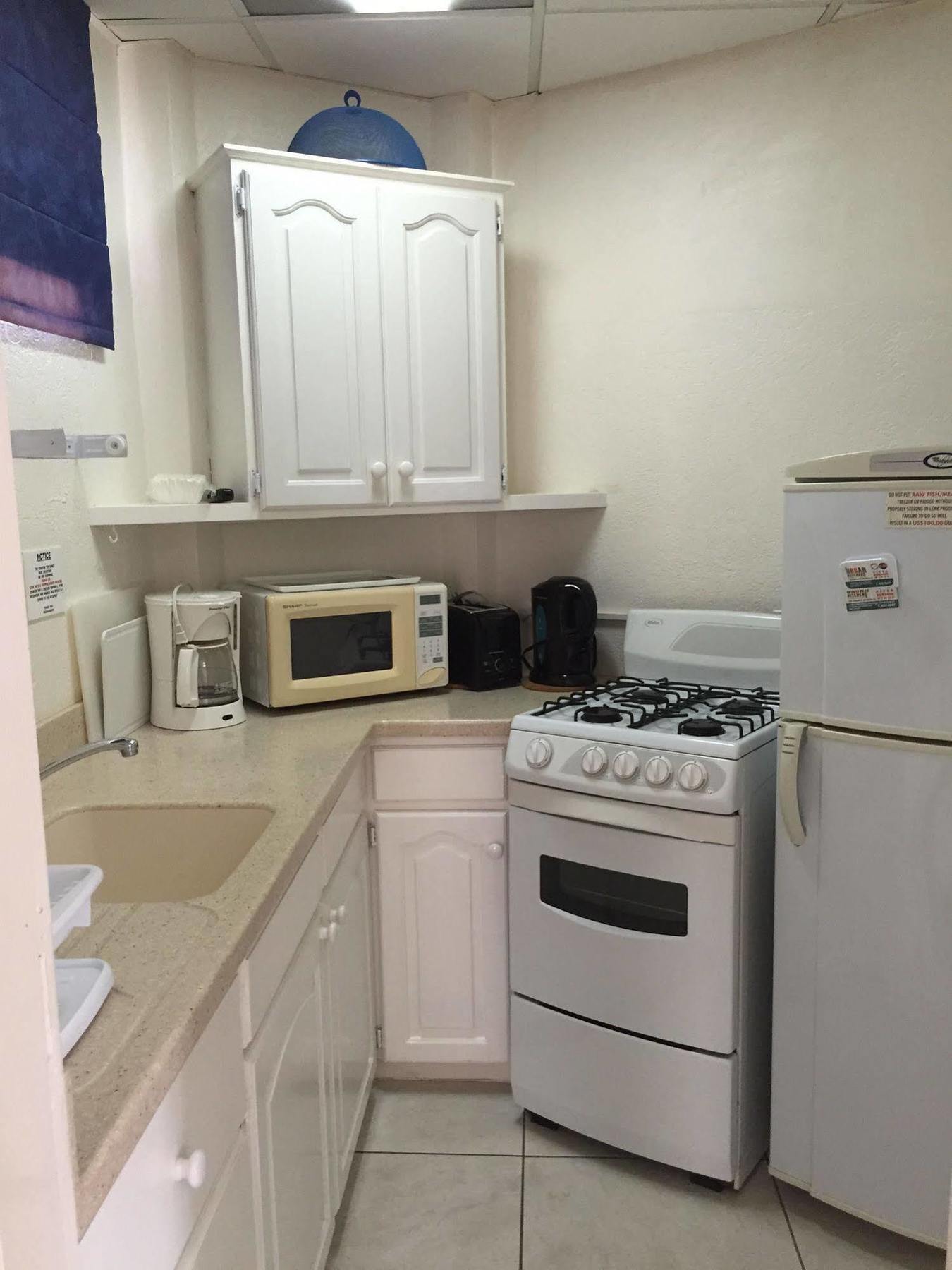 Southern Surf Beach Apartments Rockley Екстер'єр фото